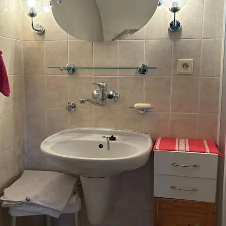 V Treboni * Třeboň